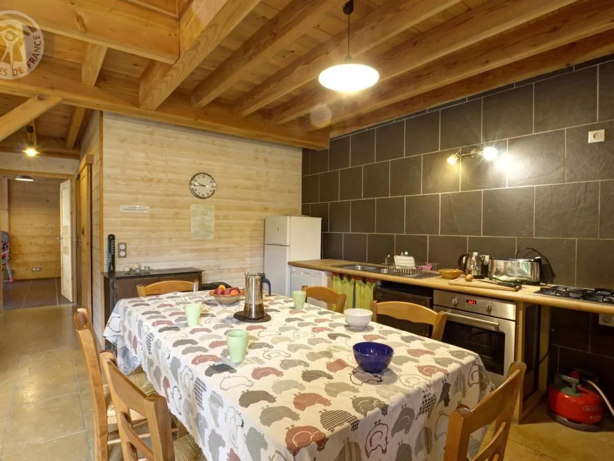 Holiday home Gites Confortables Pour 10 Pers. Avec Jardin, Terrasse Et Equipements Modernes - Fr-1-496-185 Saint-Romain-d'Urfe